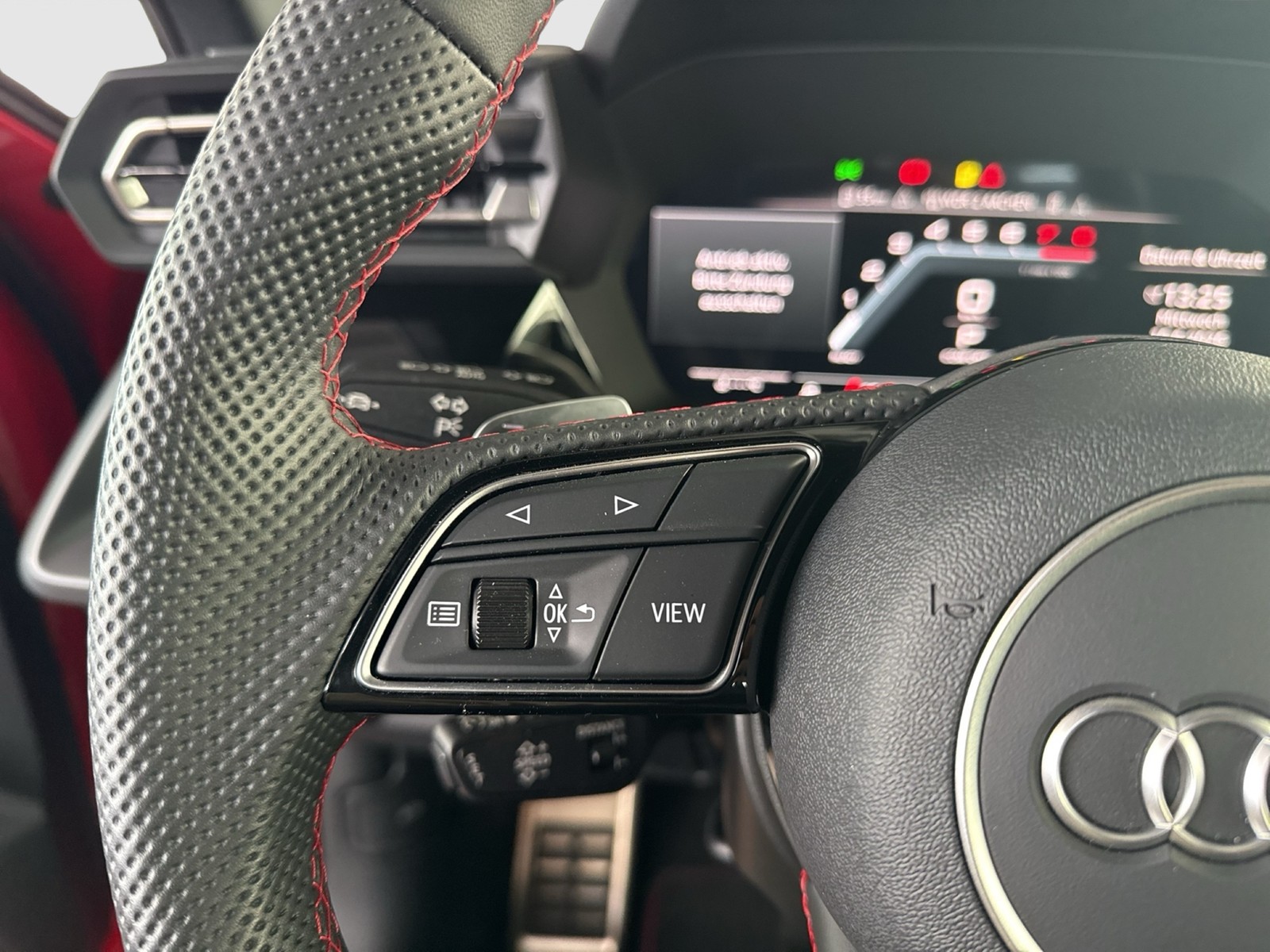 Audi S3 Sportback quattro SONOS CAM ACC LM19 NAVI+