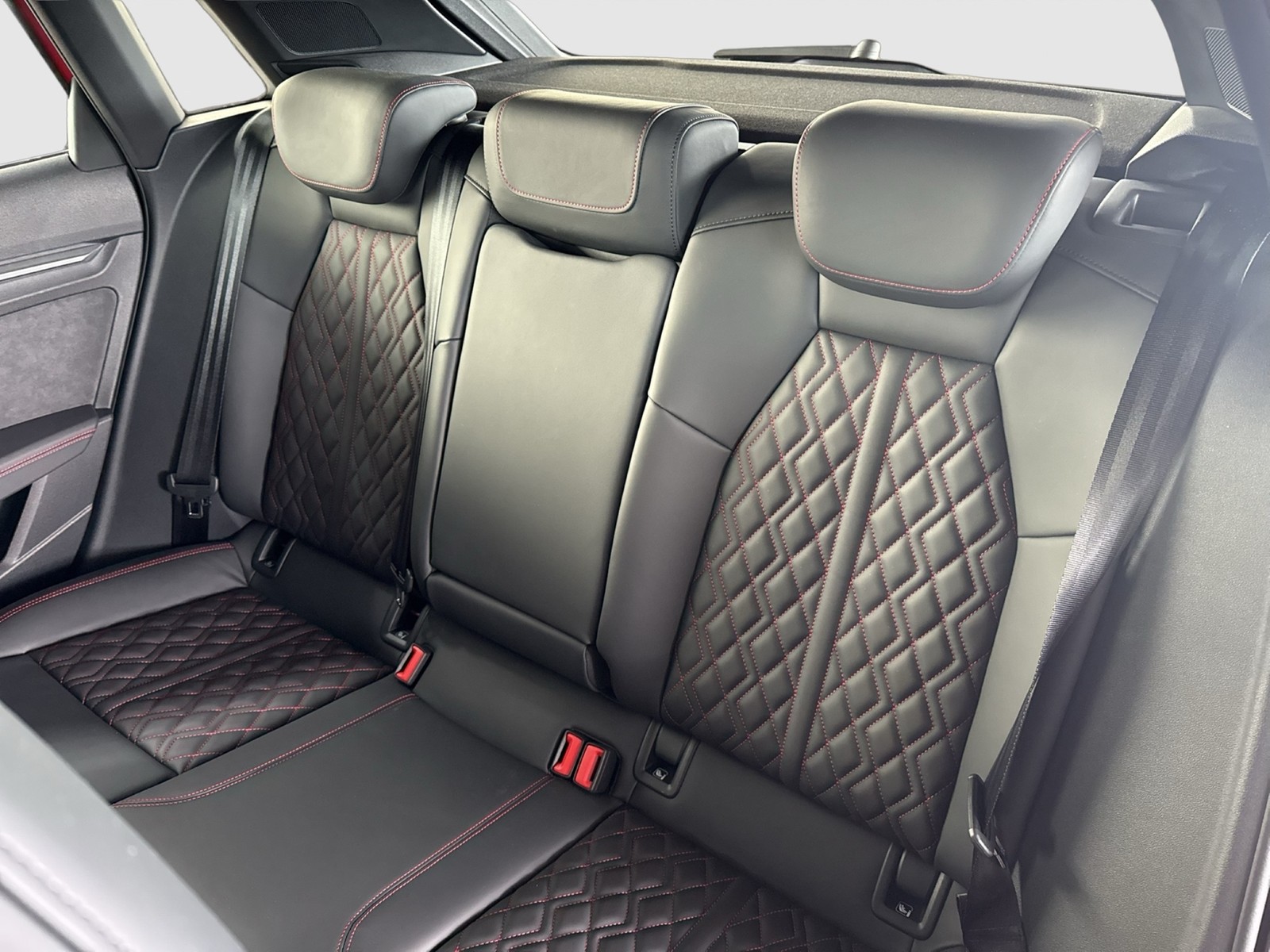 Audi S3 Sportback quattro SONOS CAM ACC LM19 NAVI+