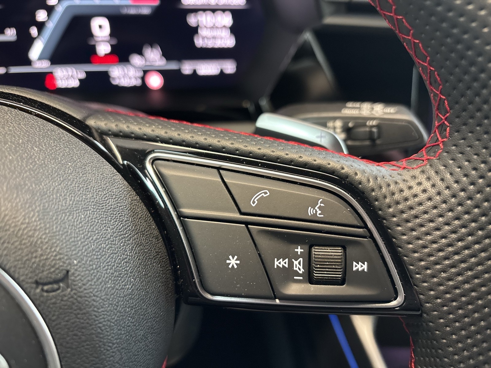 Audi S3 Sportback quattro SONOS CAM ACC LM19 NAVI+