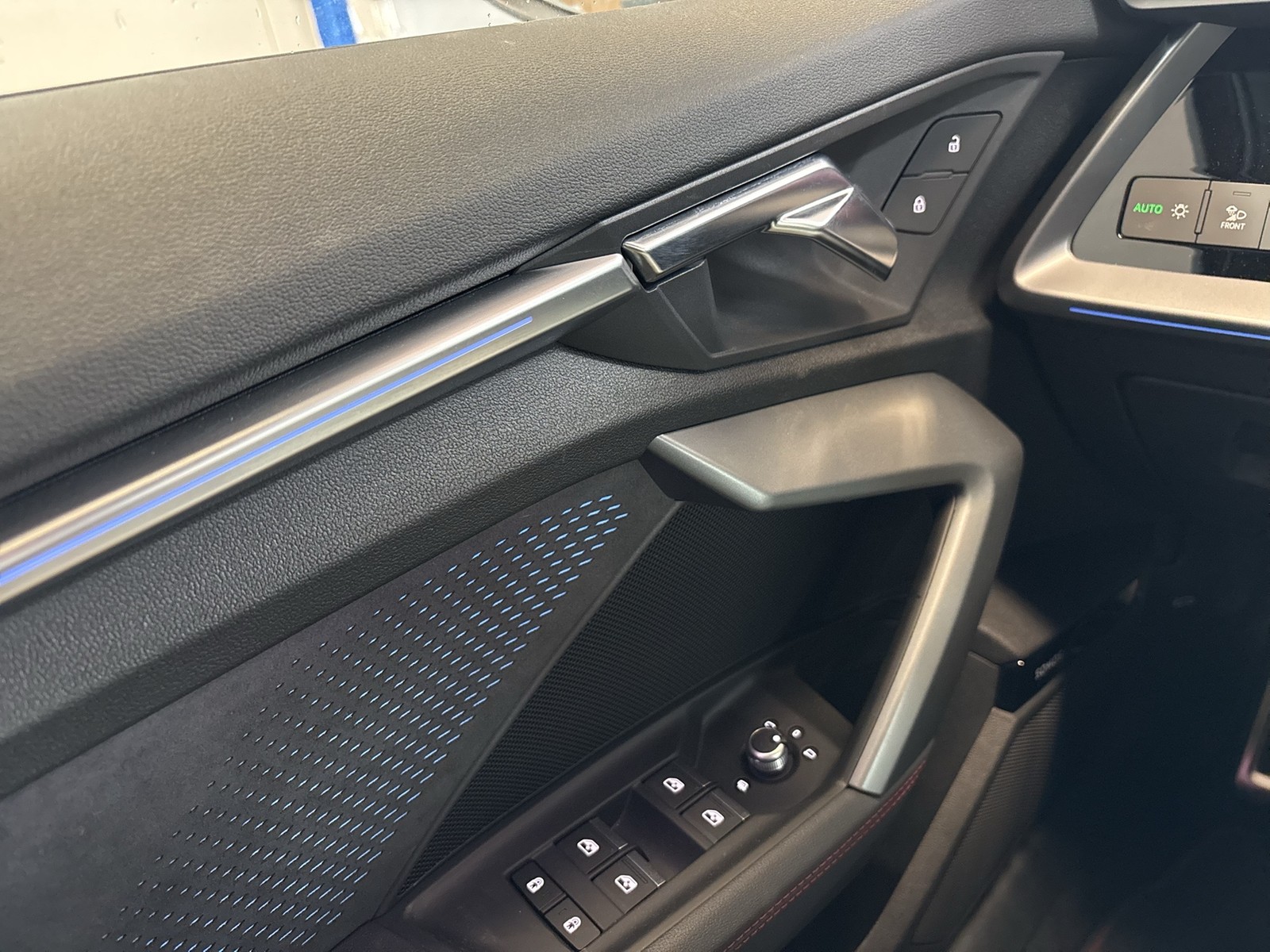 Audi S3 Sportback quattro SONOS CAM ACC LM19 NAVI+