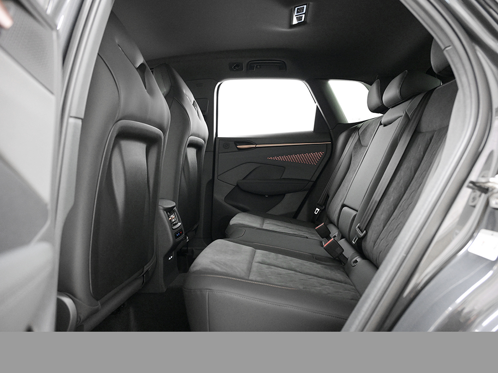 Cupra Terramar 2.0 VZ DSG 4x4 AHK SENNHEISER MATRIXLED