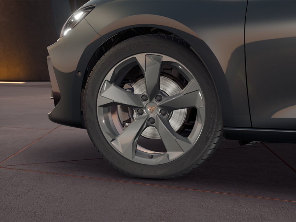 Cupra Leon 1.5 DSG CAM KEYLESS LM18 SITZHZG