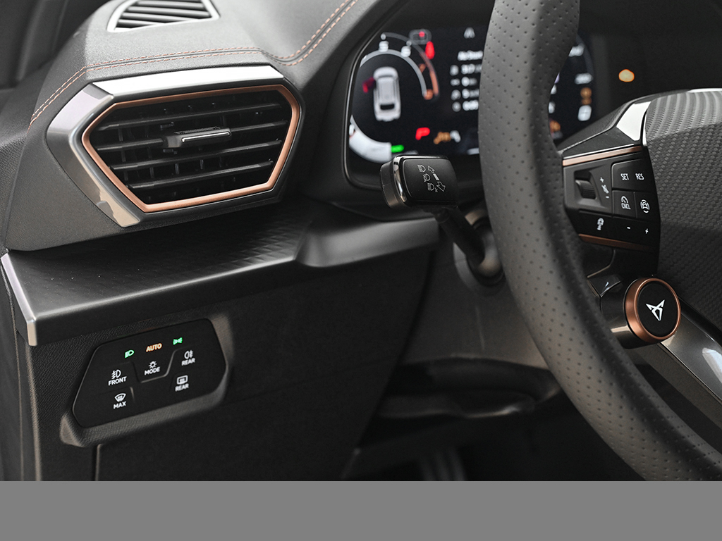 Cupra Leon ST 1.5 DSG AHK SENNHEISER eKLAPPE KEYLESS