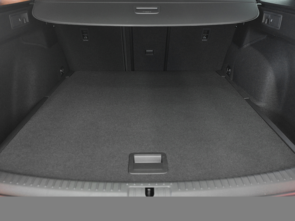Cupra Leon ST 1.5 DSG AHK SENNHEISER eKLAPPE KEYLESS