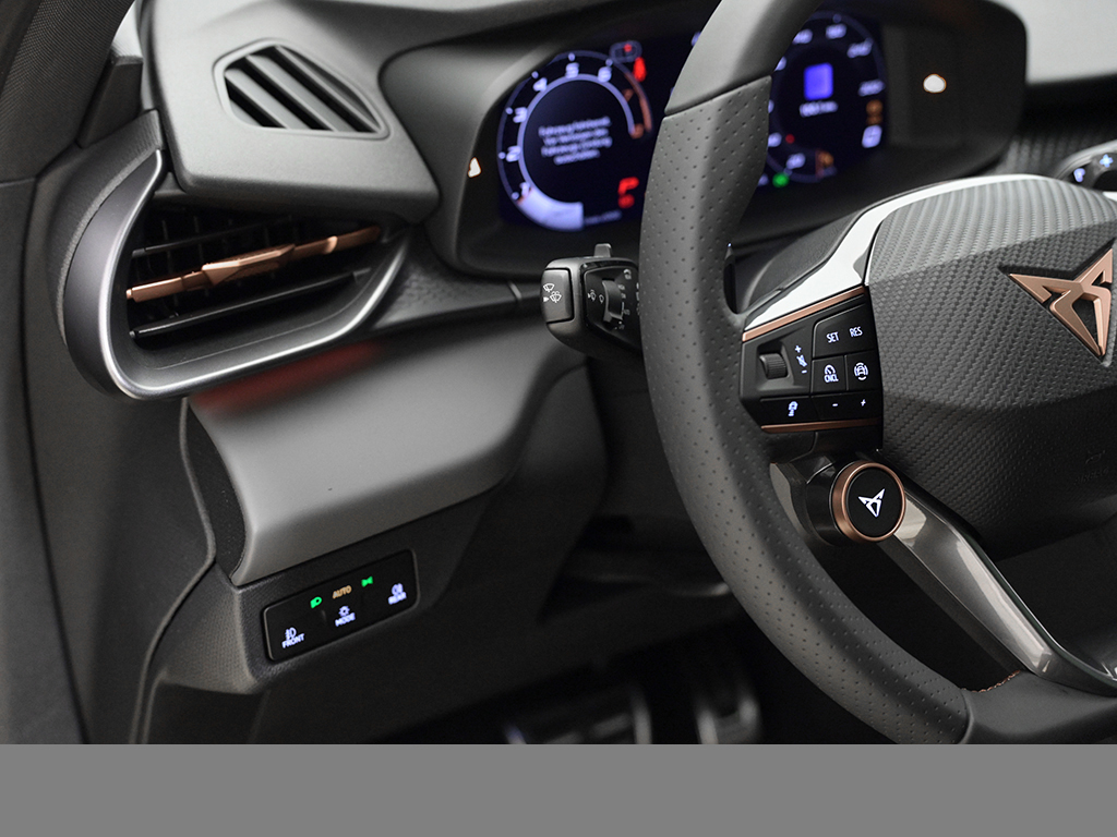 Cupra Terramar 2.0 VZ 4DRIVE AHK SENNHEISER PANO LM20