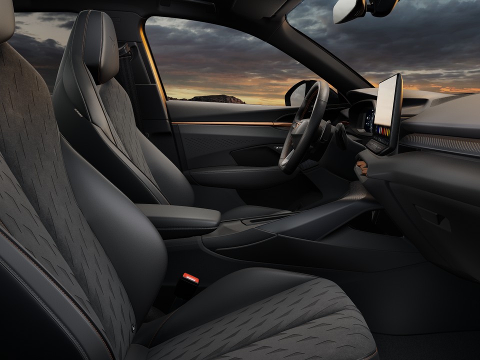Cupra Terramar 2.0 VZ DSG 4DRIVE AHK PANO SENNHEISER