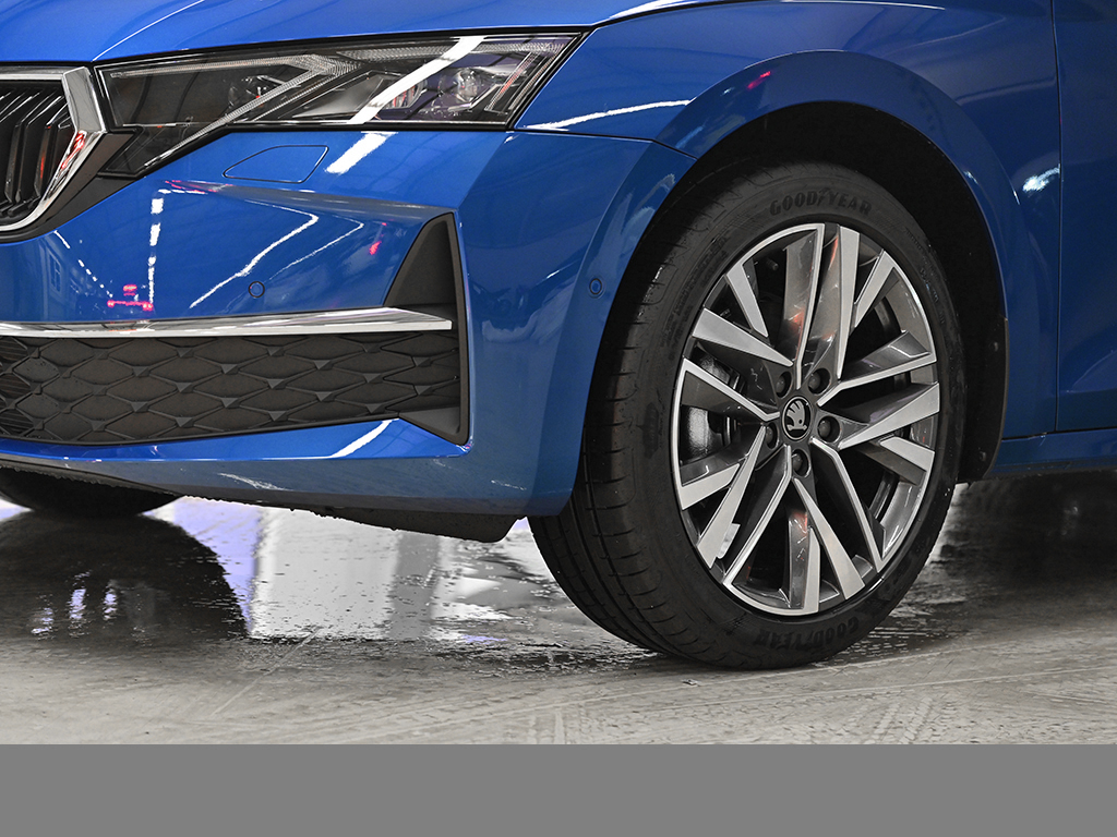 Skoda Octavia Combi 1.5TSI DSG mHEV Balance AHK HuD ACC NAV 360GRAD