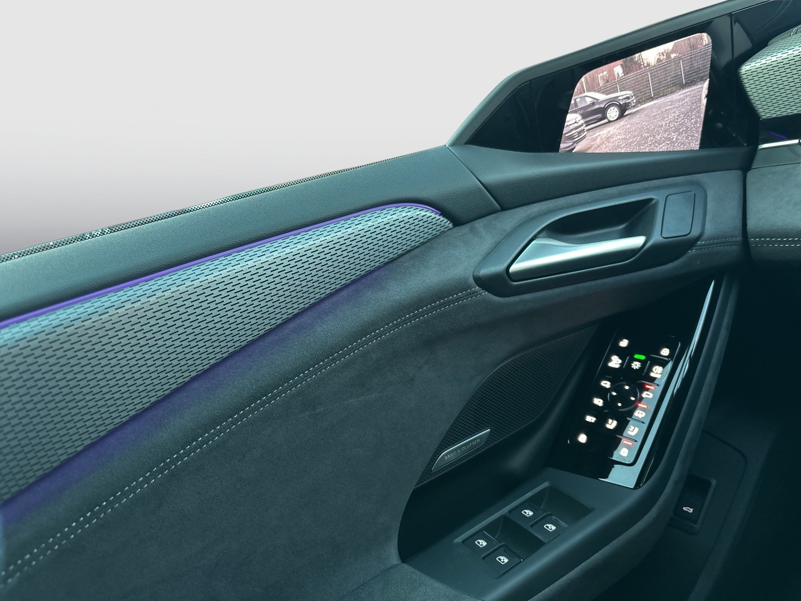 Audi A6 e-tron Avant performance advanced PANO B&O