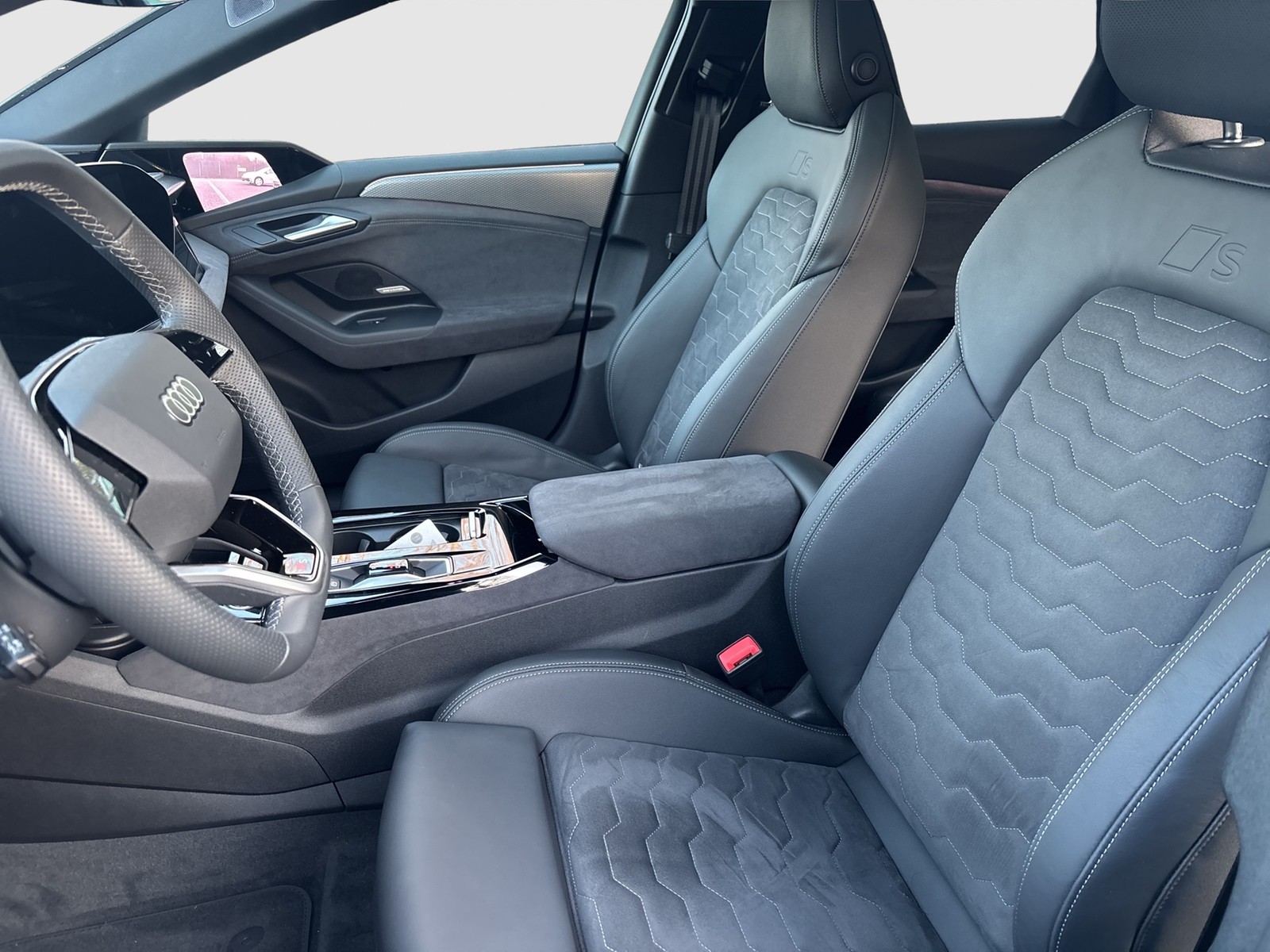 Audi A6 e-tron Avant performance advanced PANO B&O