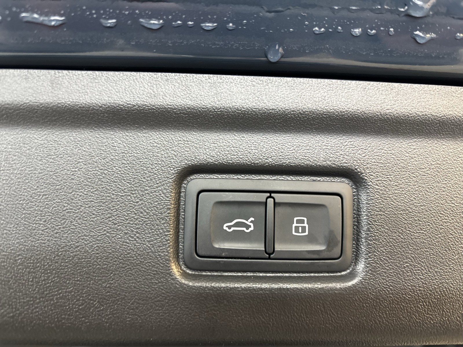 Audi A6 e-tron Avant quattro S LINE PANO B&O AHK LM21