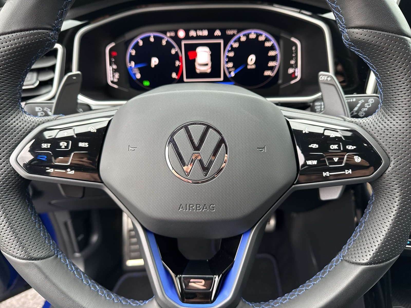 Volkswagen T-Roc 2.0 R 4X4 CAM ACC LM18 EKLAPPE NAVI SITZHZ