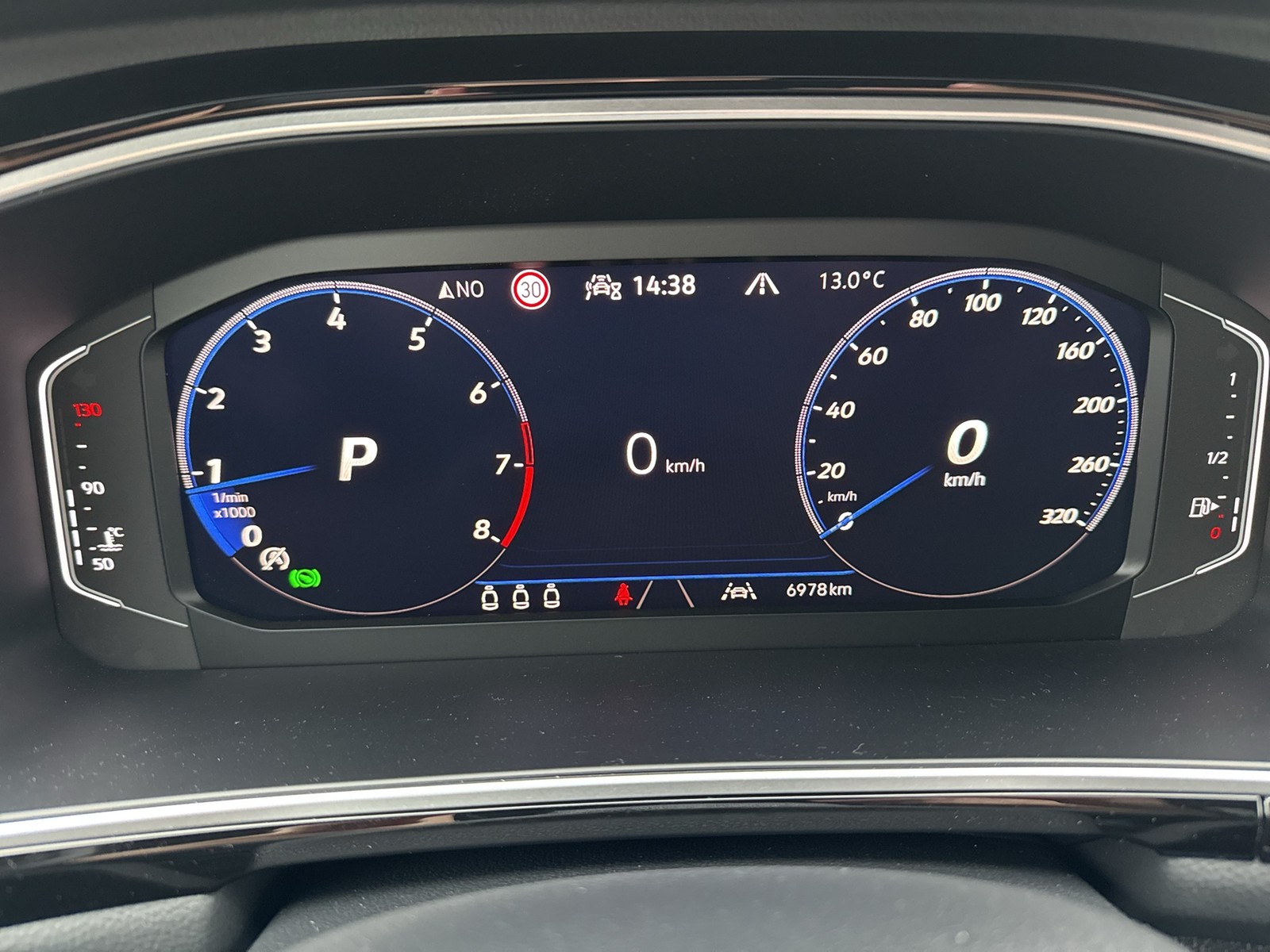 Volkswagen T-Roc 2.0 R 4X4 CAM ACC LM18 EKLAPPE NAVI SITZHZ