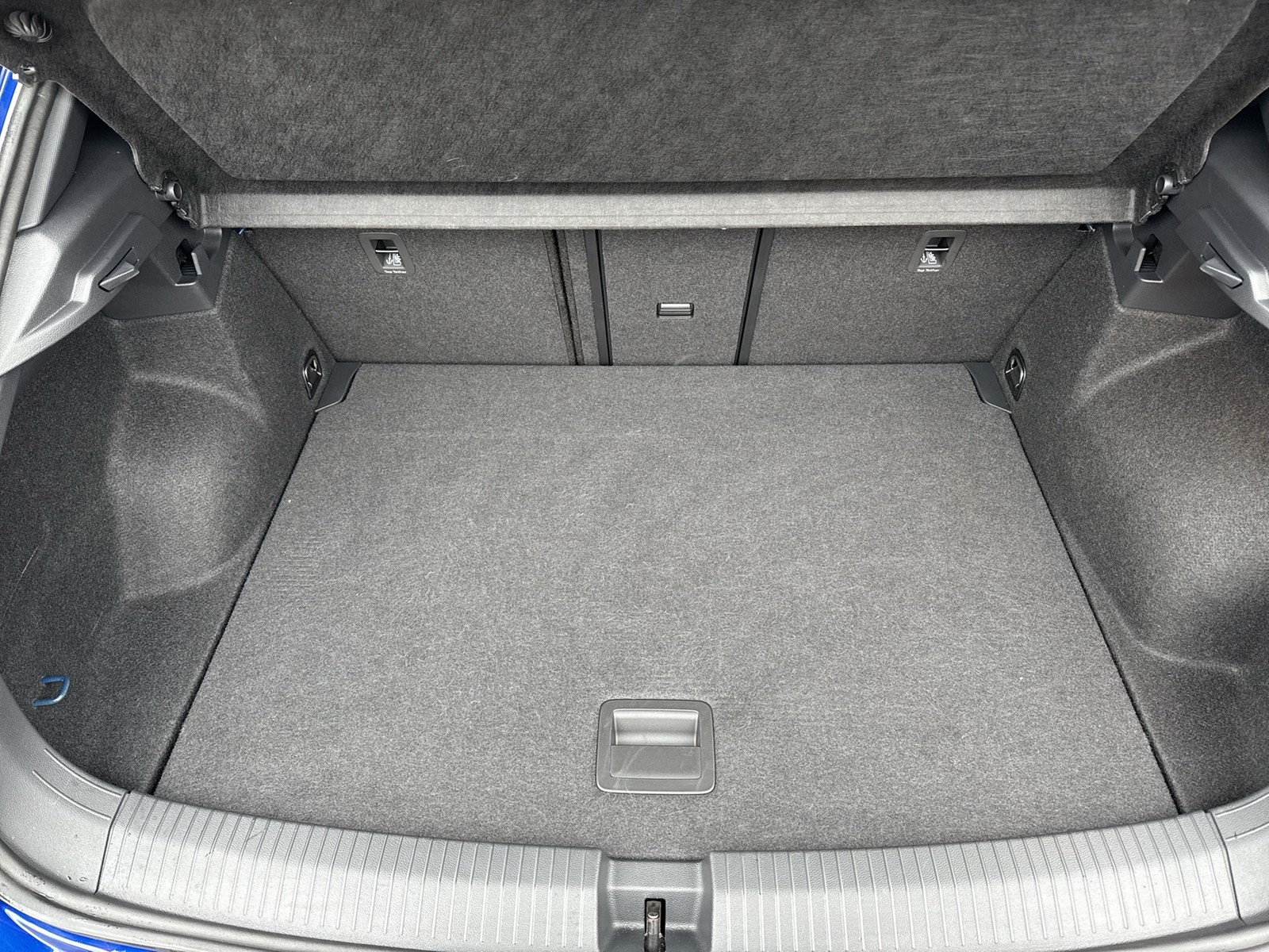 Volkswagen T-Roc 2.0 R 4X4 CAM ACC LM18 EKLAPPE NAVI SITZHZ