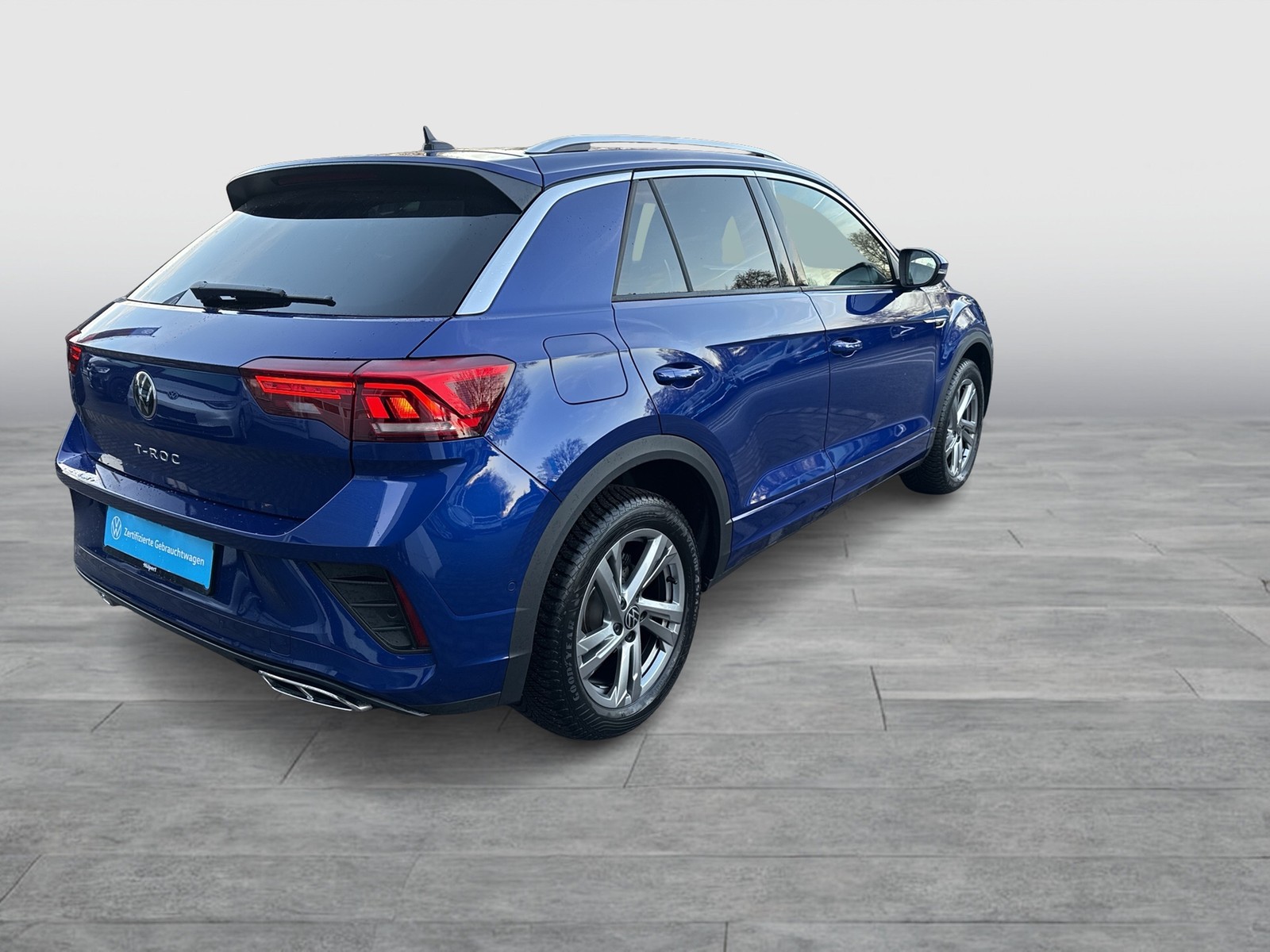 Volkswagen T-Roc 1.0 R-LINE PANO CAM ACC LM17 NAVI SITZHEIZ