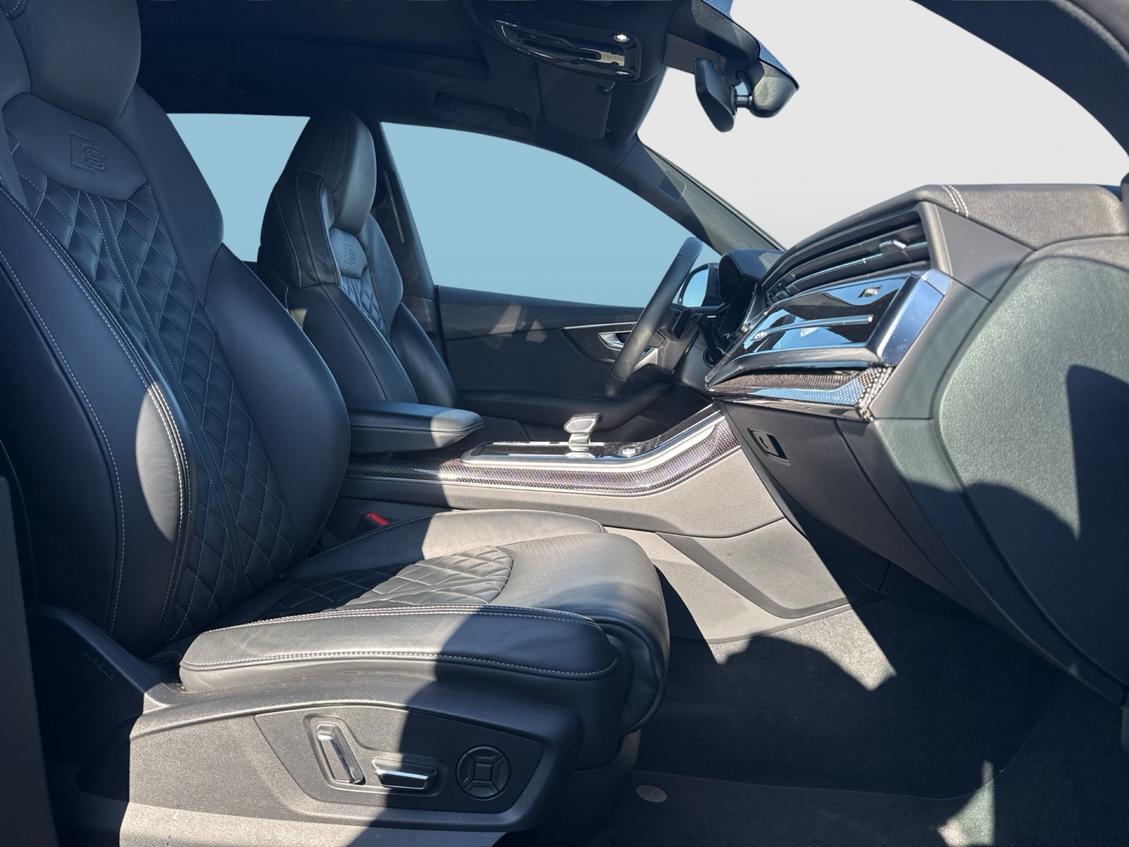 Audi Q8 50 Qu. S LINE competition+ PANO LEDER STANDH.