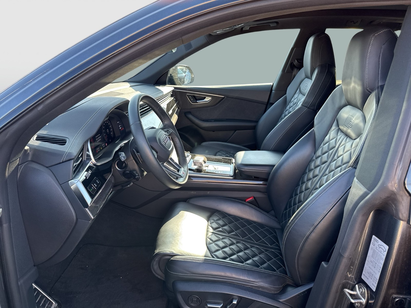 Audi Q8 50 Qu. S LINE competition+ PANO LEDER STANDH.