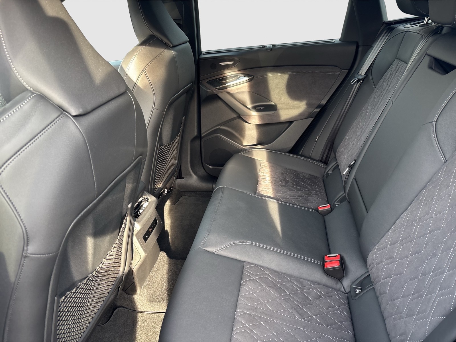 Audi Q6 e-tron quattro S LINE WÄRMEPUMPE PANO B&O AHK