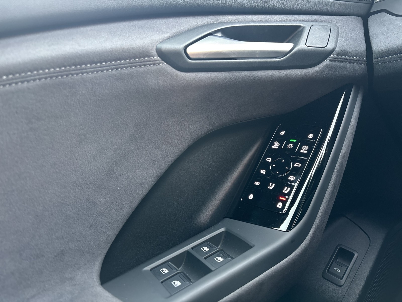 Audi Q6 e-tron quattro S LINE WÄRMEPUMPE PANO B&O AHK