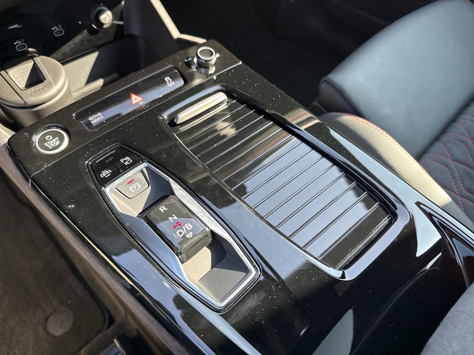 Audi Q6 e-tron quattro S LINE BLACKPAK TECHPRO PANO