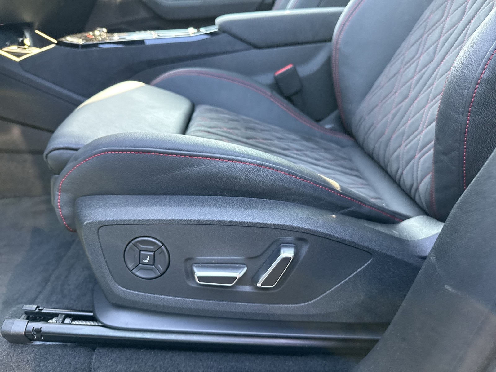 Audi Q6 e-tron quattro S LINE BLACKPAK TECHPRO PANO