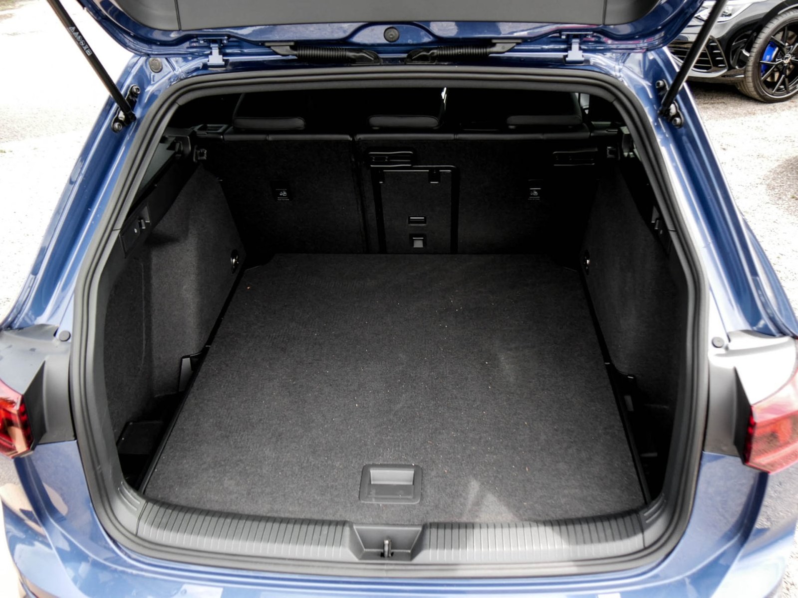 Volkswagen Golf Variant VIII 1.5 R-LINE FACELIFT CAM ACC