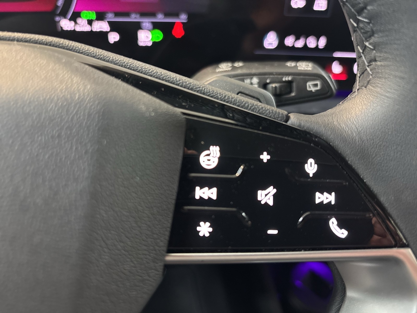 Audi Q6 e-tron quattro S LINE BLACKPAK TECHPRO PANO