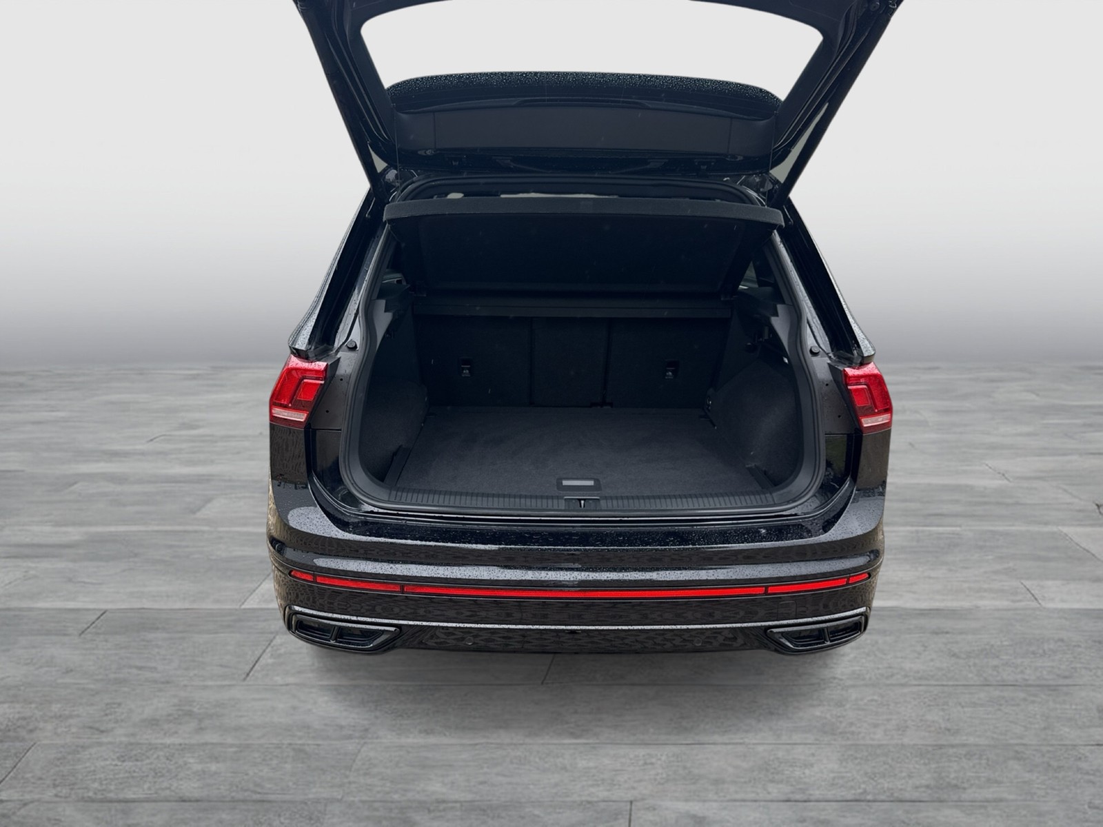 Volkswagen Tiguan 1.5 R-LINE BLACK STYLE KAMERA ALU20 H.KARDON