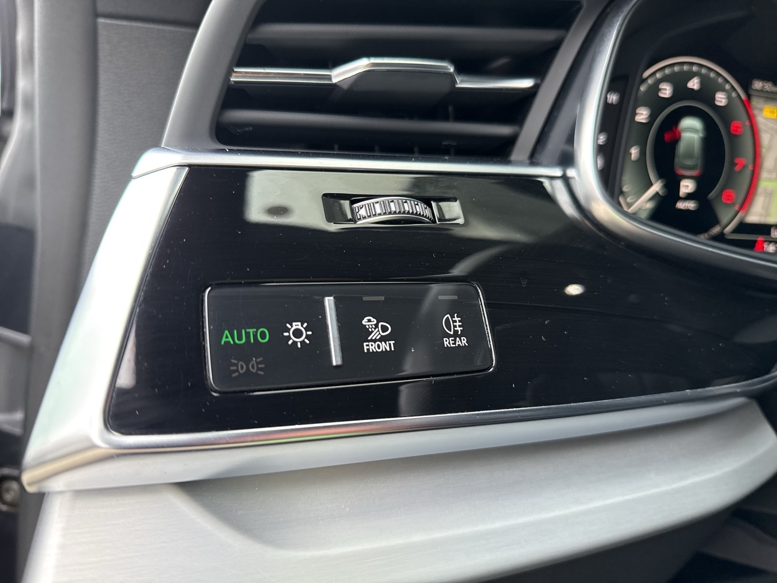 Audi Q8 55 quattro HYBRID S LINE AHK 360°CAM LM22