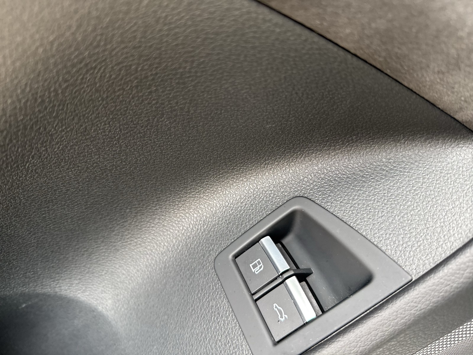 Audi Q8 55 quattro HYBRID S LINE AHK 360°CAM LM22