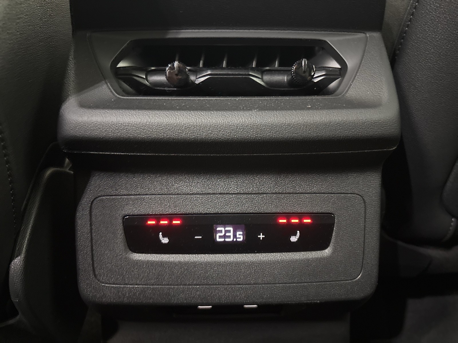 Audi Q6 e-tron quattro S LINE BLACKPAK TECHPRO PANO