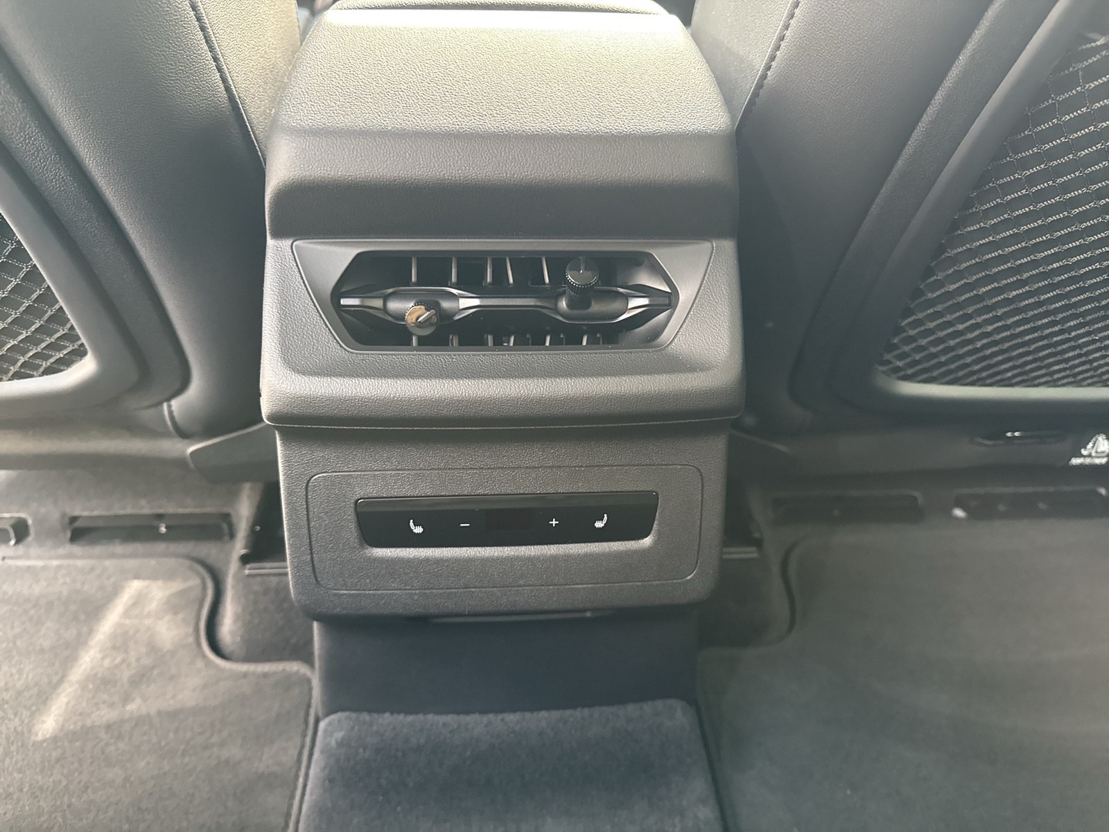 Audi Q6 e-tron quattro S LINE BLACKPAK TECHPRO PANO