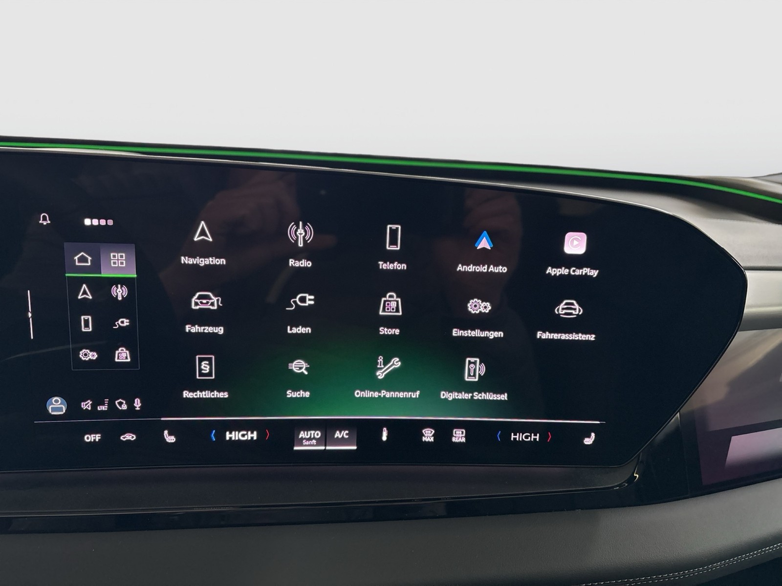 Audi Q6 e-tron quattro S LINE BLACKPAK TECHPRO PANO