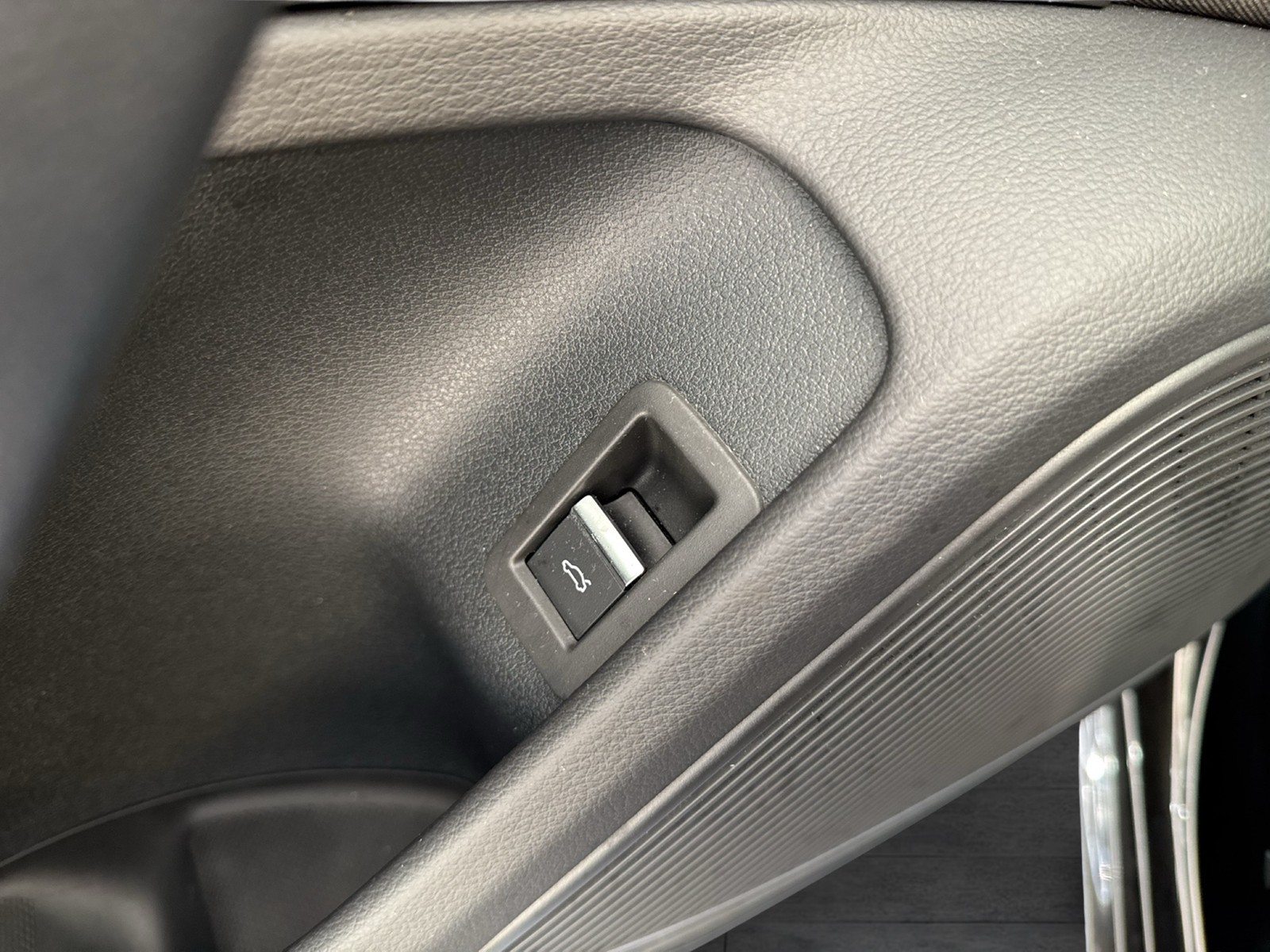 Audi A4 Avant 40 quattro S LINE BLACKPAK B&O MATRIX