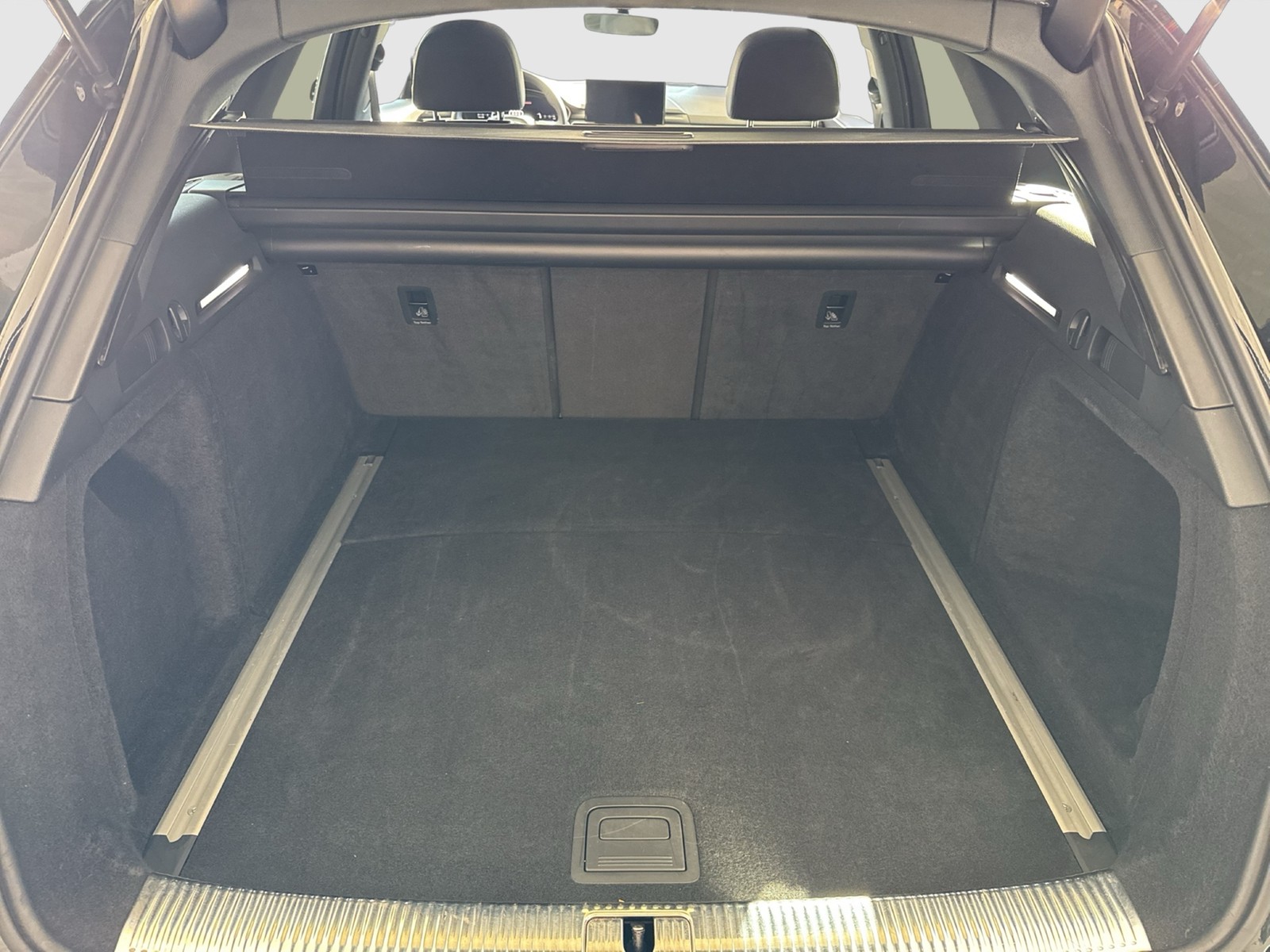 Audi A4 Avant 40 quattro S LINE BLACKPAK B&O MATRIX