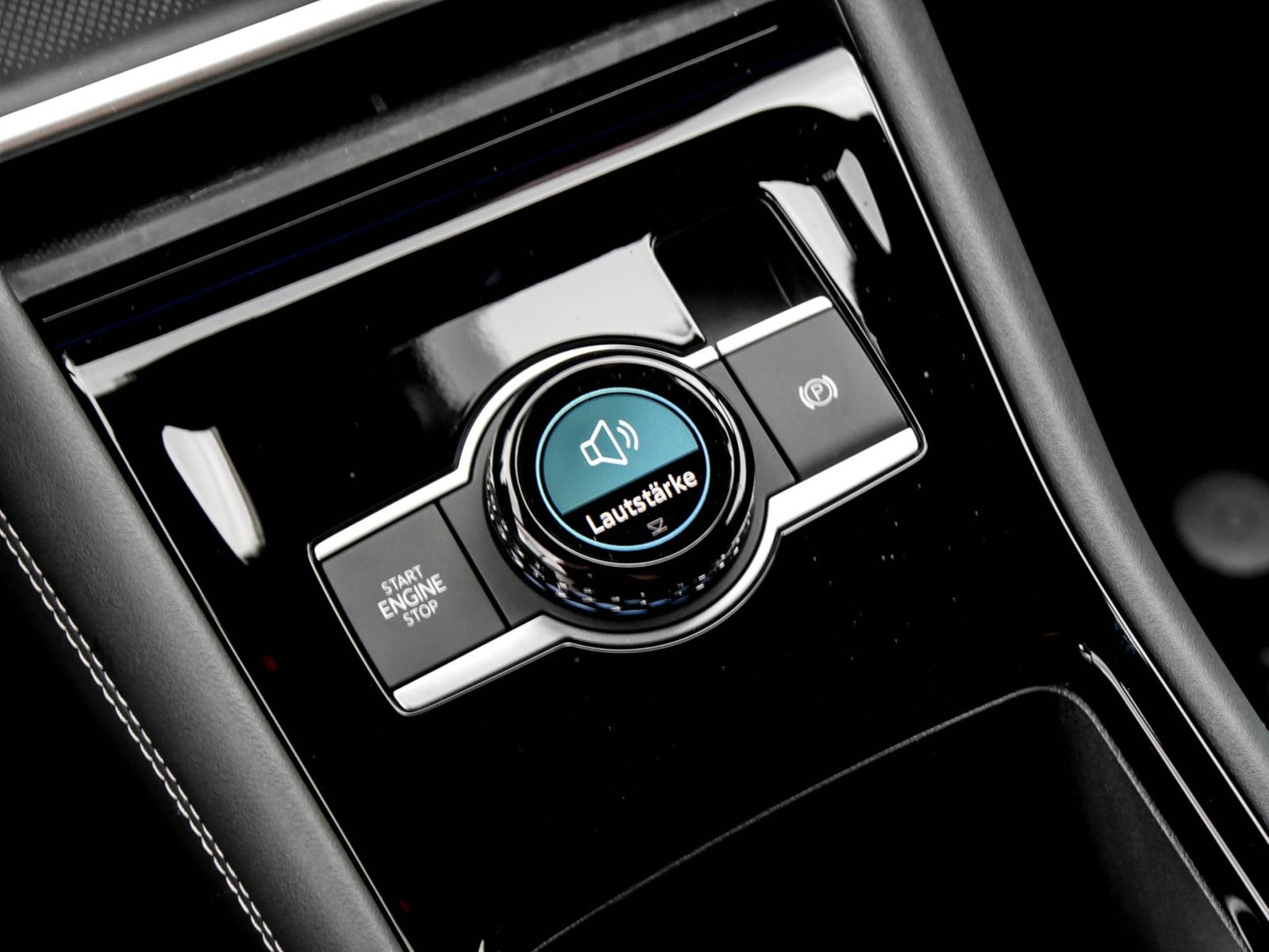 Volkswagen Tiguan 1.5 HYBRID R-LINE NEUESMODELL AHK CAM 20Z