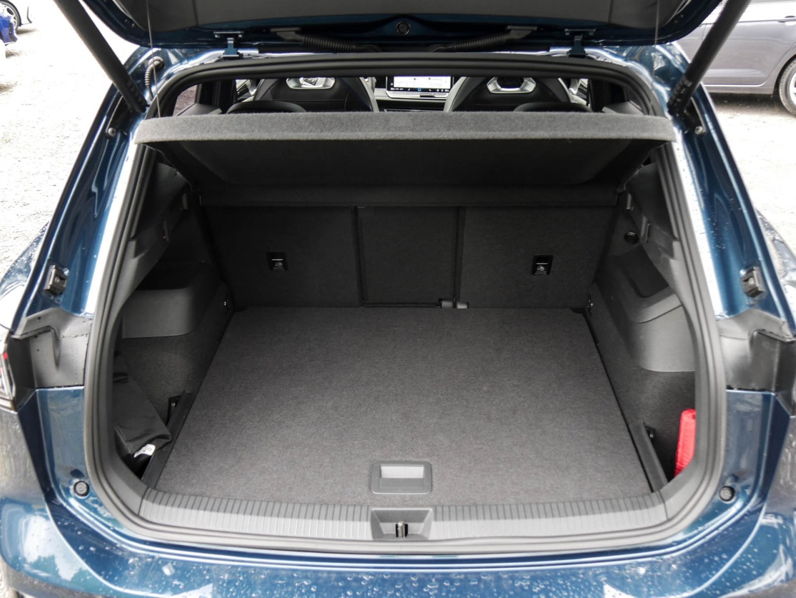 Volkswagen Tiguan 1.5 HYBRID R-LINE NEUESMODELL AHK CAM 20Z