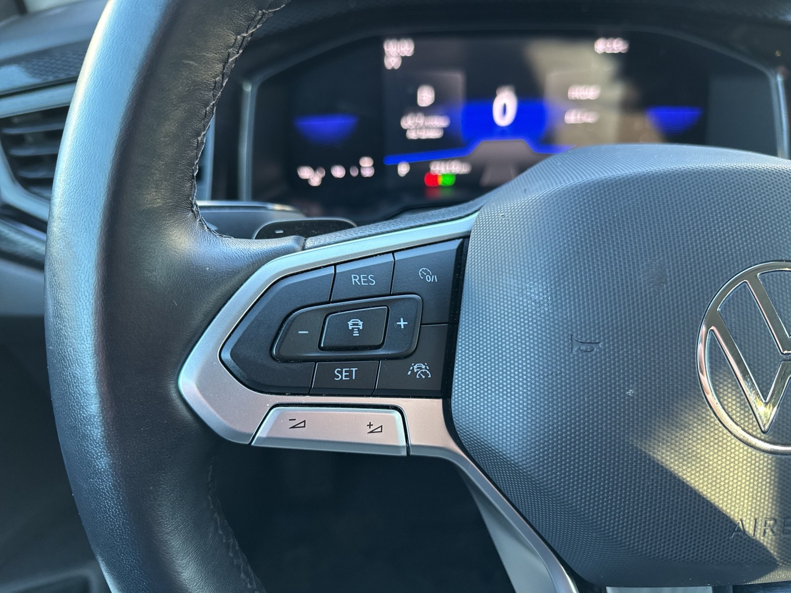 Volkswagen Taigo 1.0 LIFE KAMERA ACC IQ.DRIVE SITZHEIZUNG