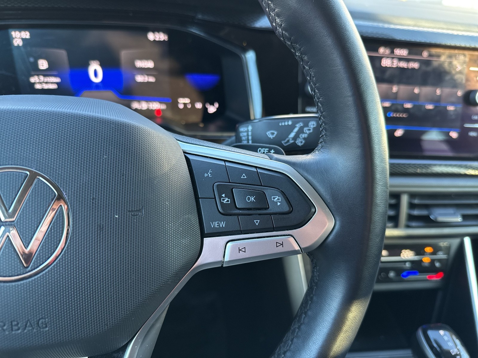 Volkswagen Taigo 1.0 LIFE KAMERA ACC IQ.DRIVE SITZHEIZUNG