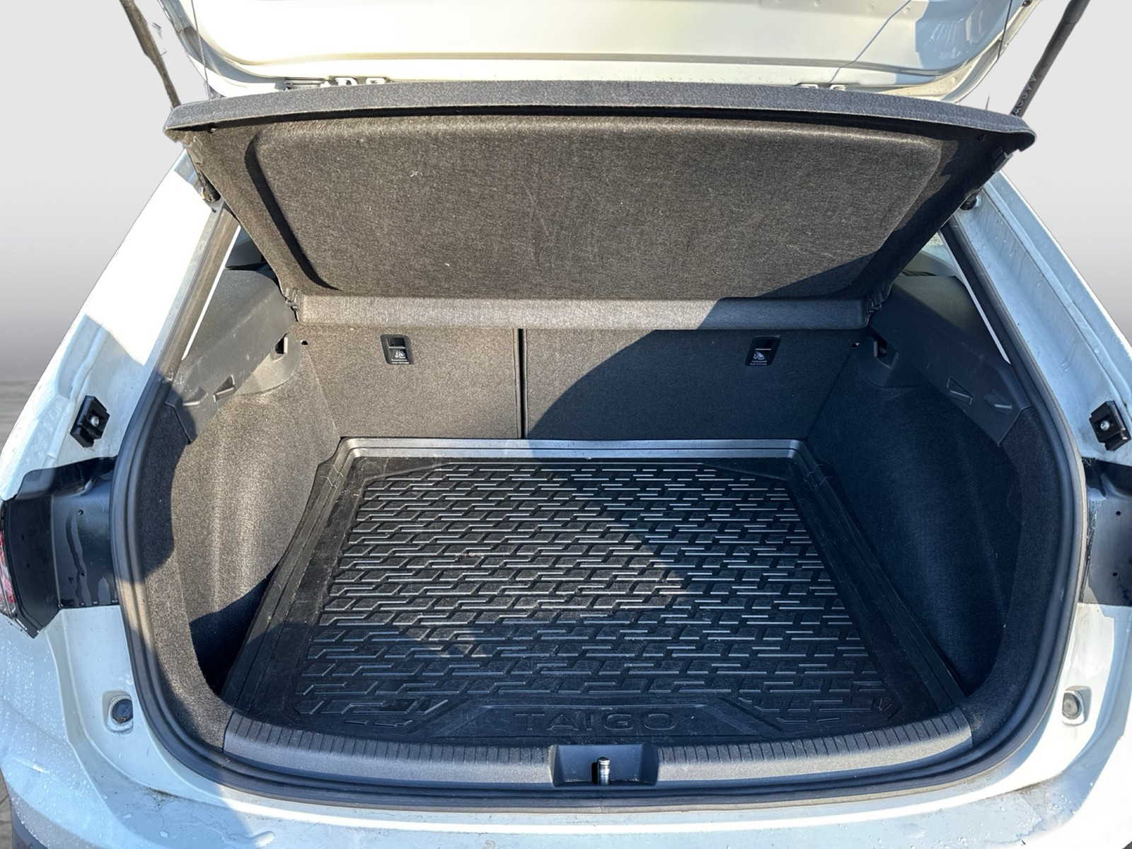 Volkswagen Taigo 1.0 LIFE KAMERA ACC IQ.DRIVE SITZHEIZUNG