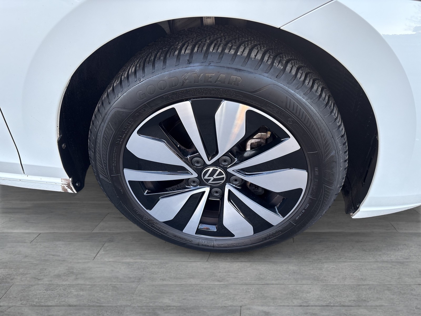 Volkswagen Golf VIII 1.0 eTSI MOVE STANDHZ. AHK CAM NAVI