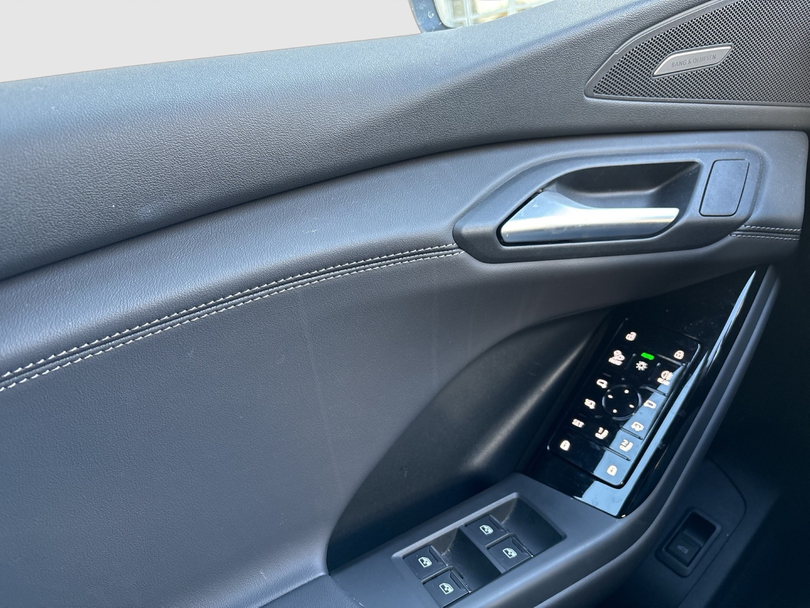 Audi Q6 e-tron quattro S LINE PANO B&O AHK 360CAM ACC