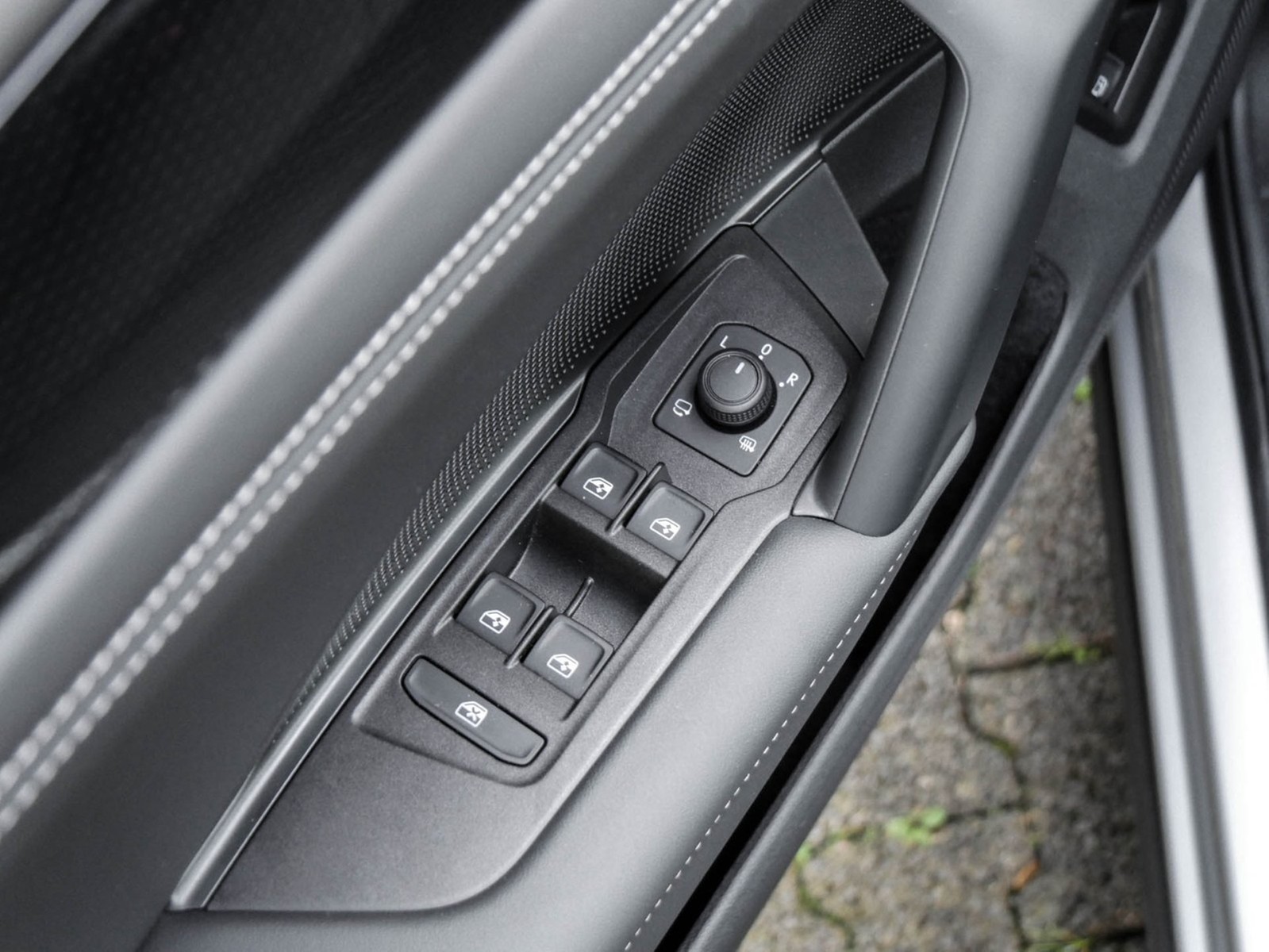 Volkswagen Tiguan 1.5 HYBRID LIFE NEUESMODELL AHK 360CAM 18Z