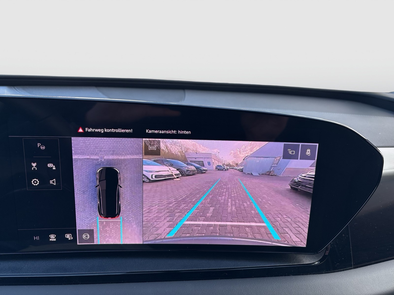 Audi Q6 e-tron quattro S LINE AHK 360°CAM ACC LM20