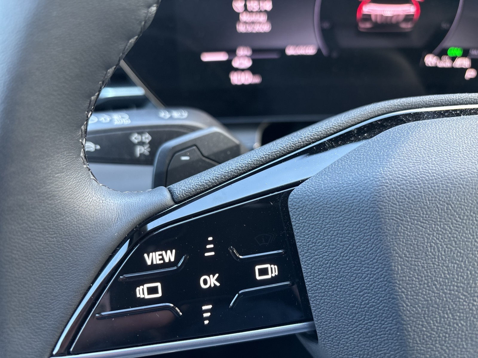 Audi Q6 e-tron quattro S LINE AHK 360°CAM ACC LM20