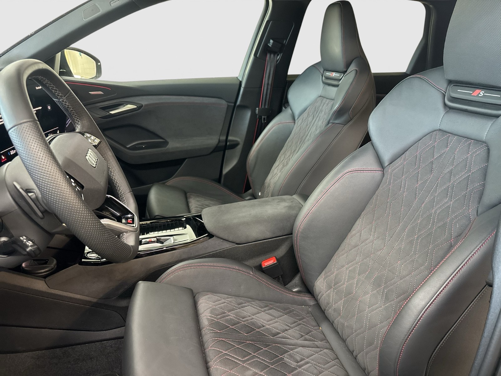 Audi Q6 e-tron quattro S LINE BLACKPAK TECHPRO 20"