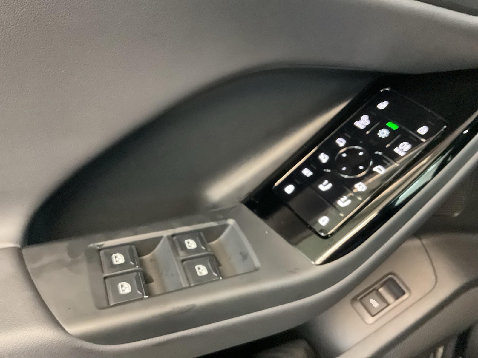 Audi Q6 e-tron quattro S LINE BLACKPAK TECHPRO PANO