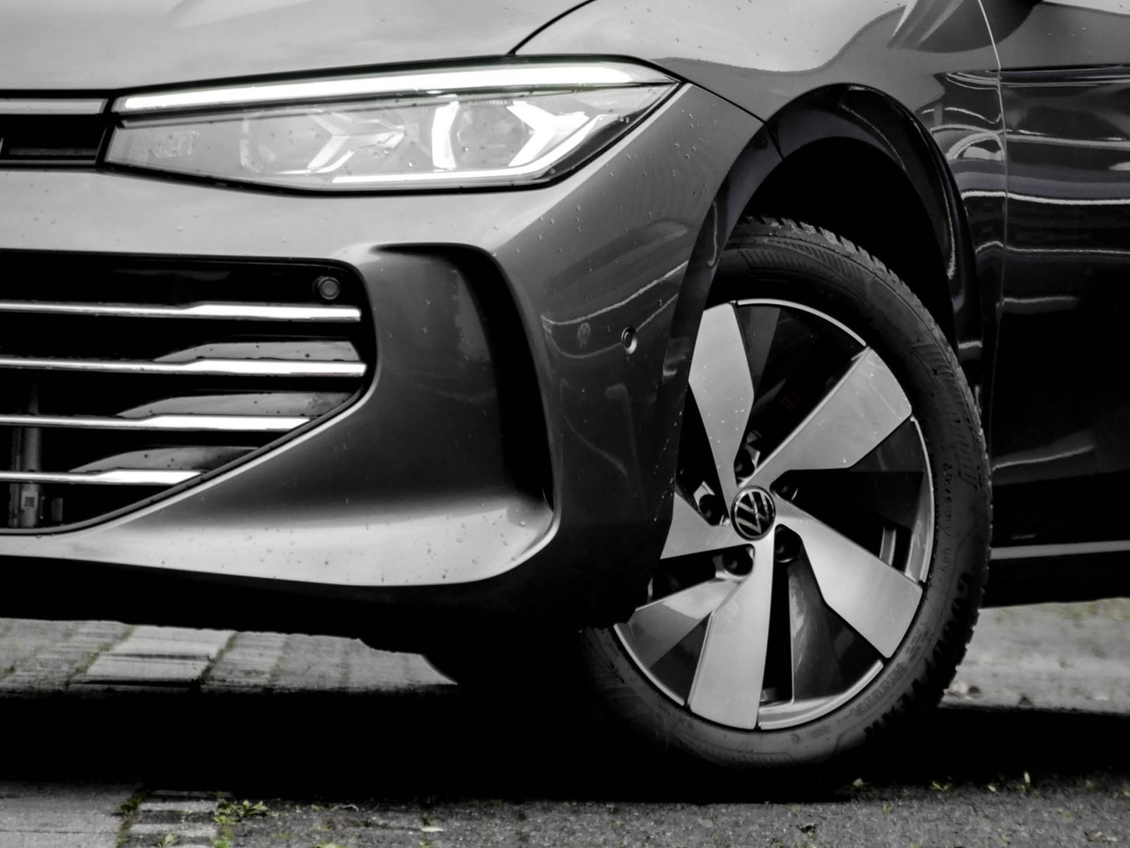 Volkswagen Passat Variant 2.0 ELEGANCE 4X4 NEUES MODELL AHK