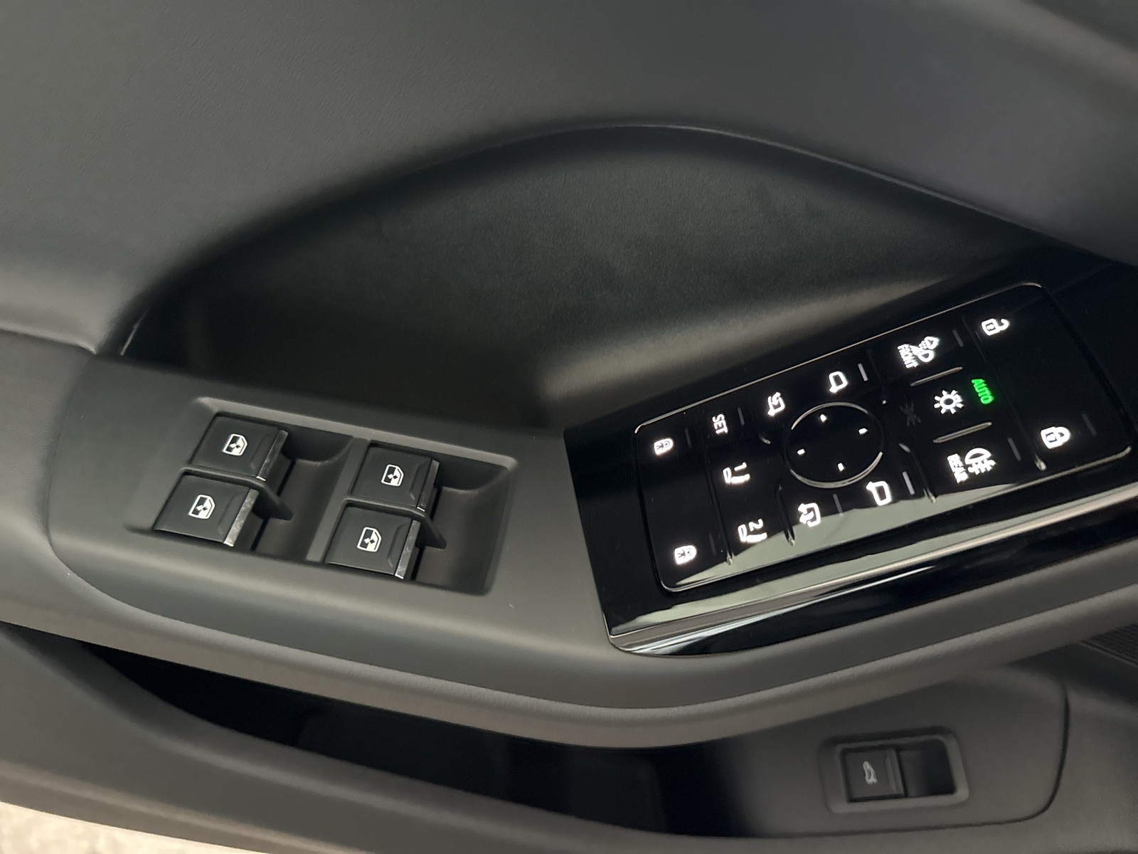 Audi Q6 e-tron quattro S LINE BLACKPAK TECH+ B&O 21"