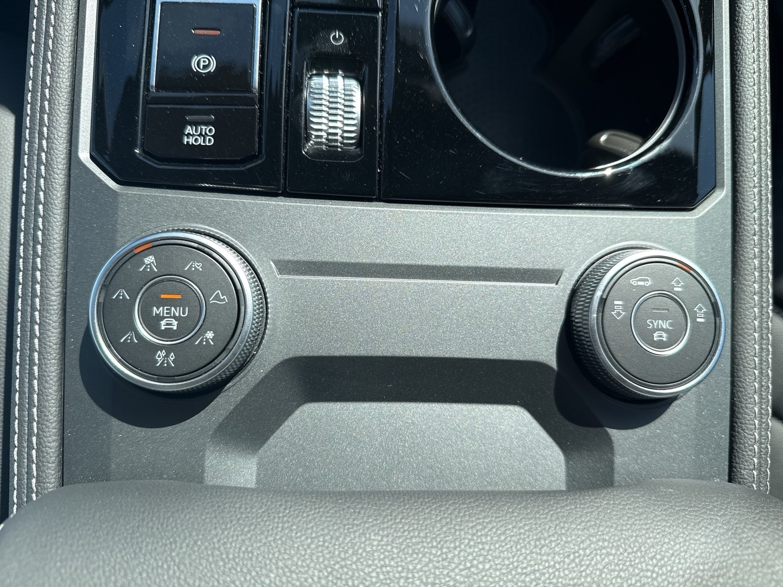 Volkswagen Touareg HYBRID R DYNAUDIO AHK CAM LM21 HD-MATRIX