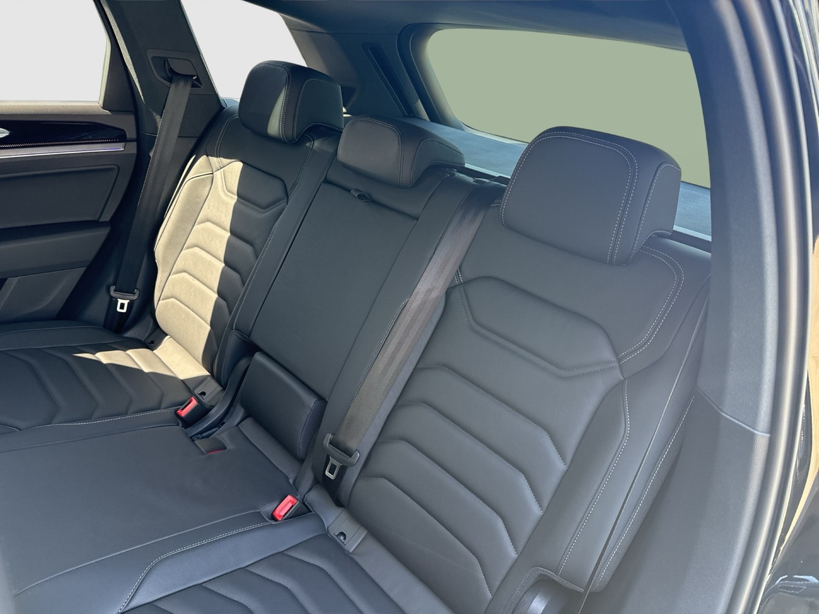 Volkswagen Touareg HYBRID R DYNAUDIO AHK CAM LM21 HD-MATRIX